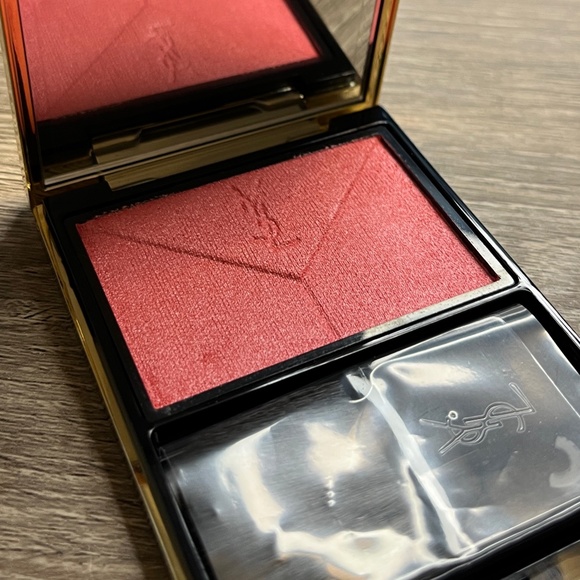 Yves Saint Laurent Makeup Ysl Couture Blush In 9 Rose Lavalliere